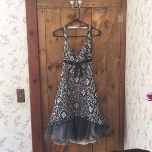 Black and white Cache’ prom/formal dress